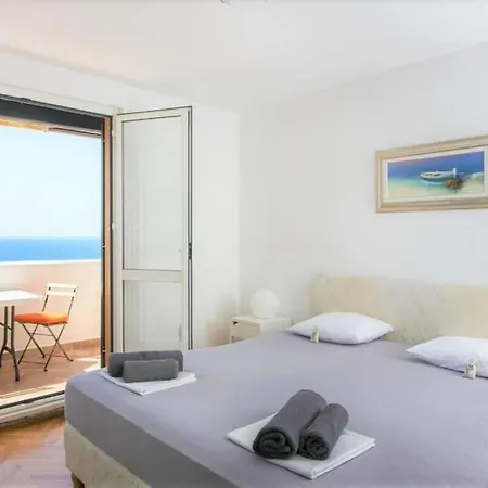 Light Blue, Sea View Terrace Apartment *